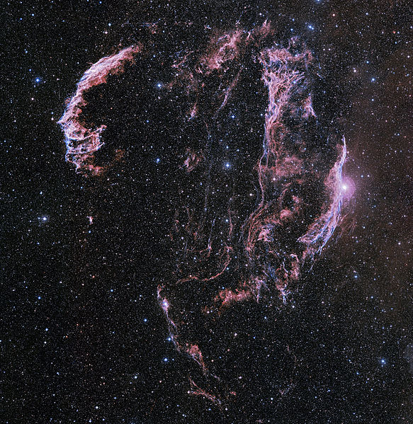 583px-Veil_Nebula_(Heic0712g).jpg