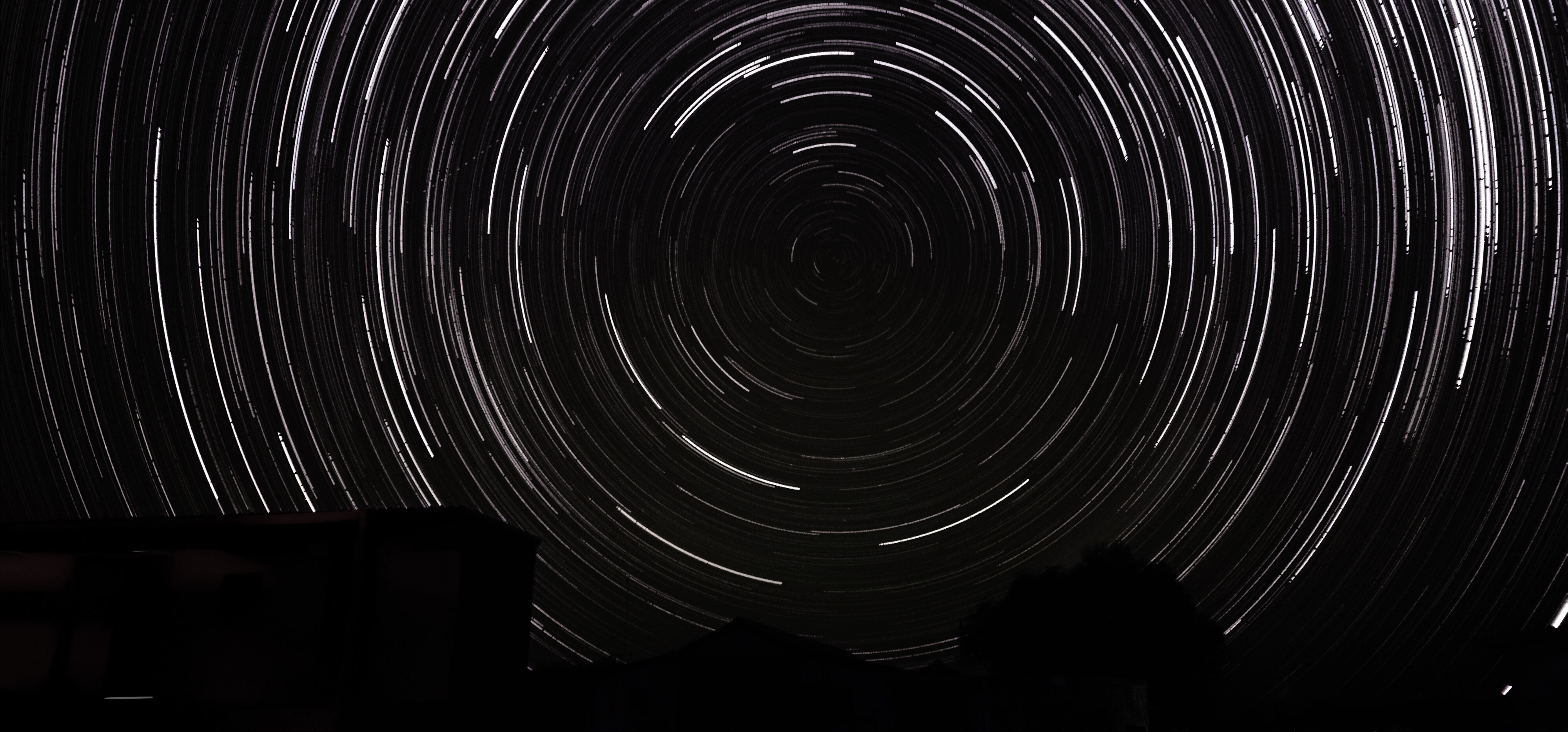 20230419 12AM 2HR Startrail.jpg