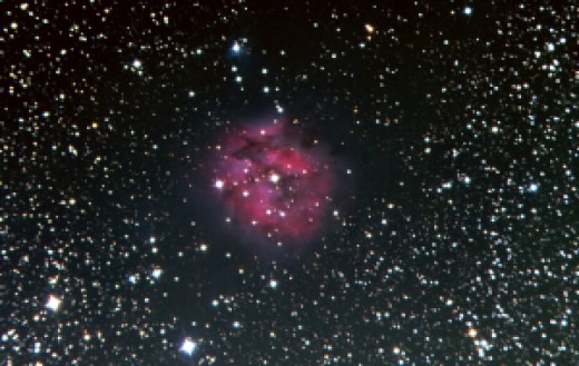2560px-IC_5146_Cocoon_Nebula.jpg