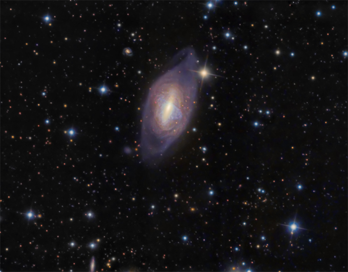 ngc2685_2.jpg