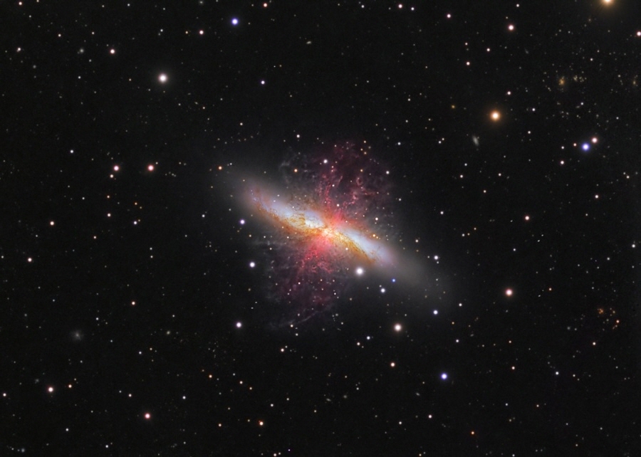 M82_TorstenDietmar_Final900.jpg