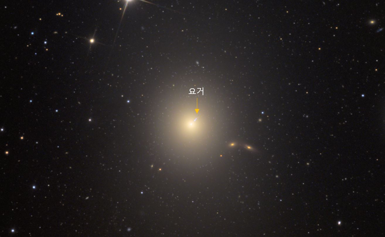 m87_wide.JPG